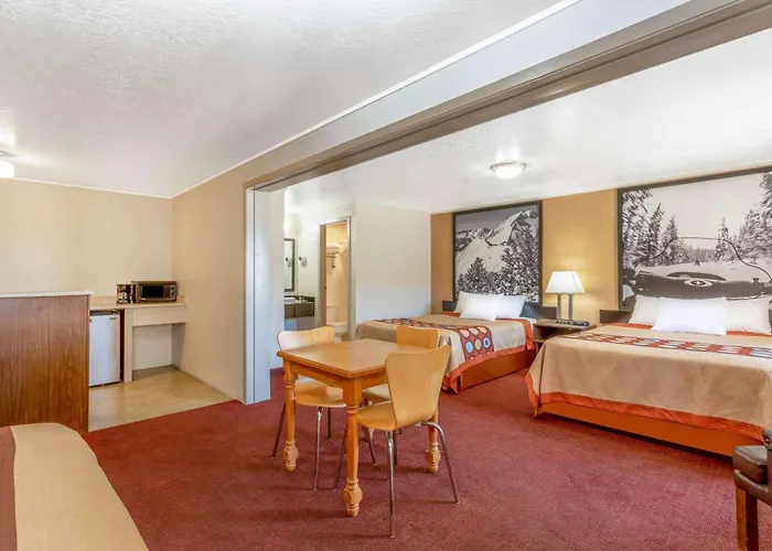 Super 8 By Wyndham