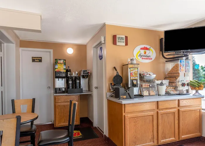 Super 8 By Wyndham 3*