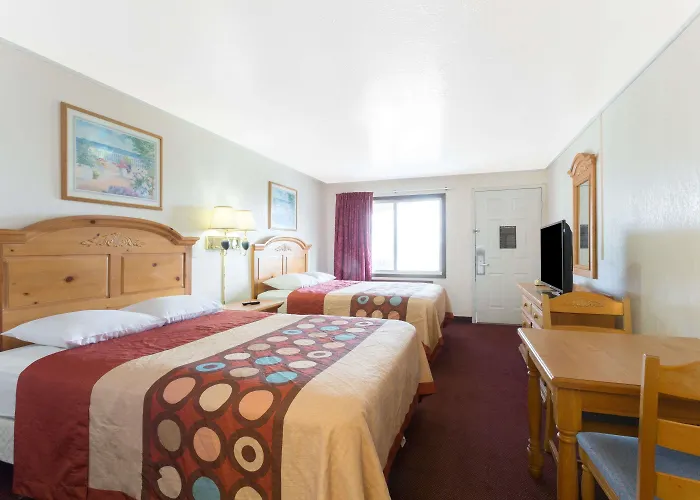 Super 8 By Wyndham Hotel 3*