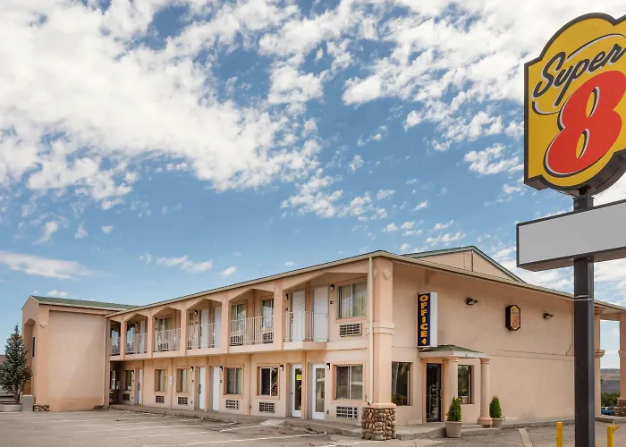Hotel Super 8 By Wyndham 3*